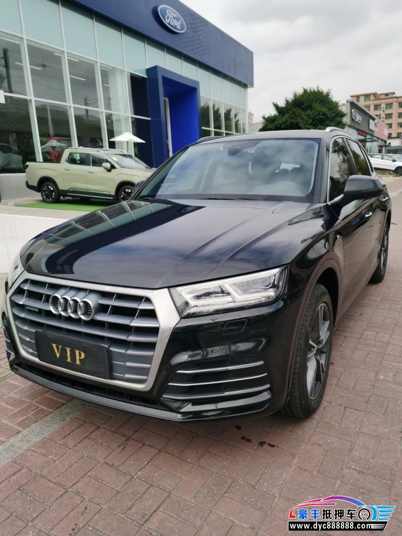 19年奥迪Q5轿车抵押车出售