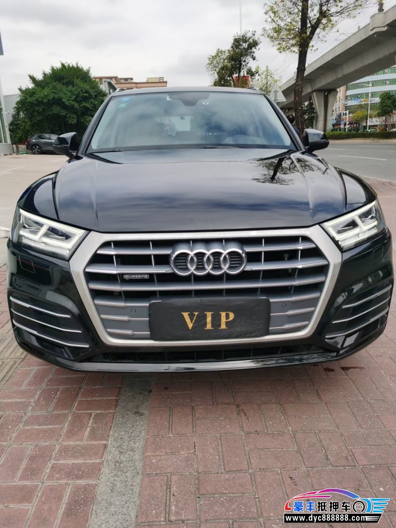 19年奥迪Q5轿车抵押车出售