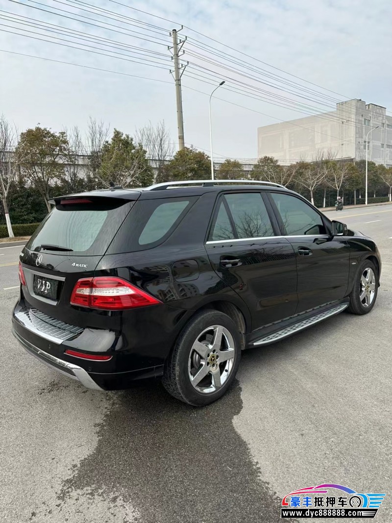 12年奔驰ML轿车抵押车出售