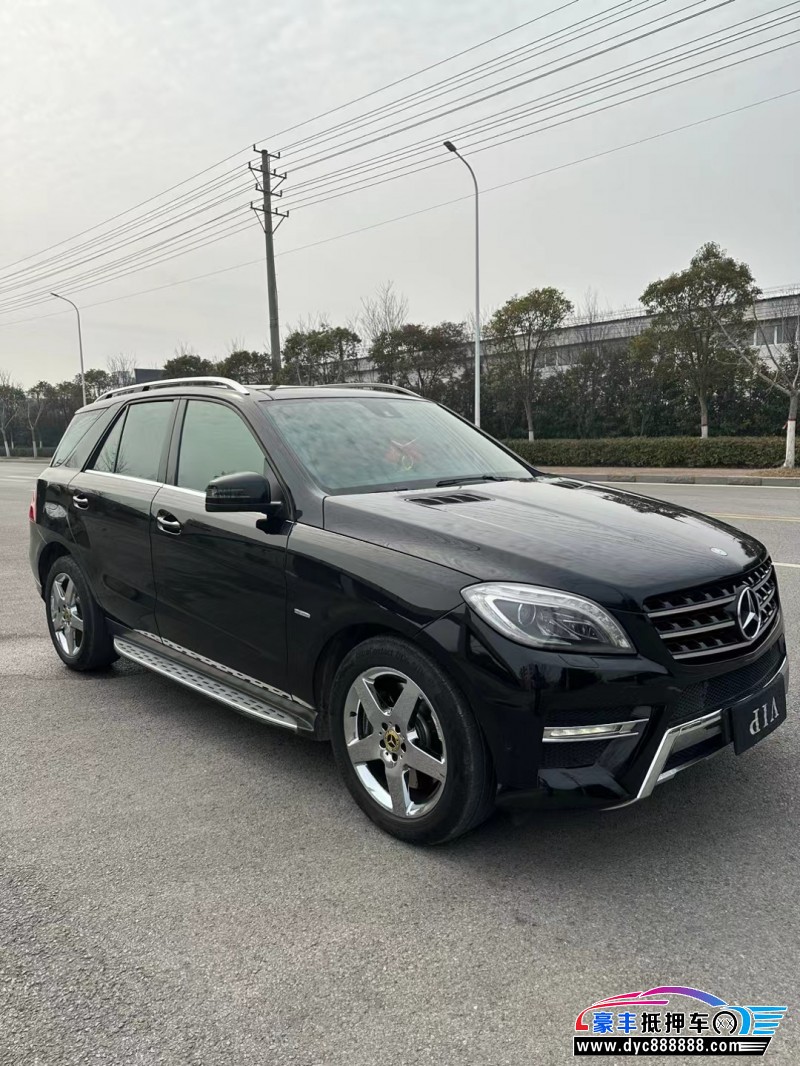 12年奔驰ML轿车抵押车出售