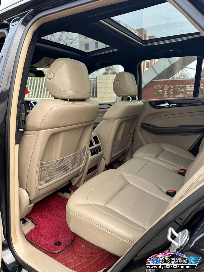 12年奔驰ML轿车抵押车出售