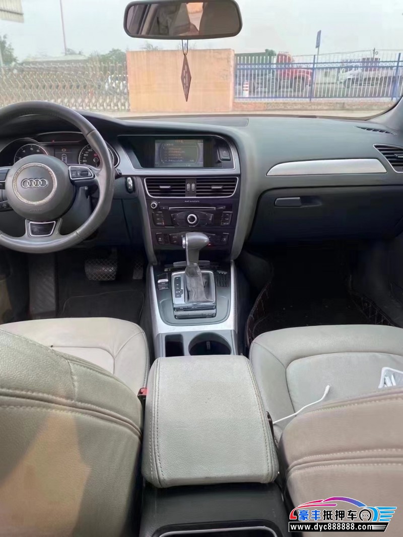 12年奥迪A4轿车抵押车出售