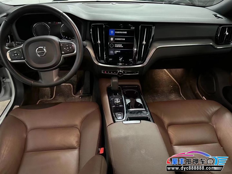 22年沃尔沃S60轿车抵押车出售