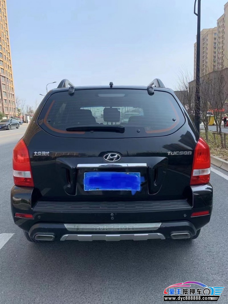 13年现代途胜轿车抵押车出售