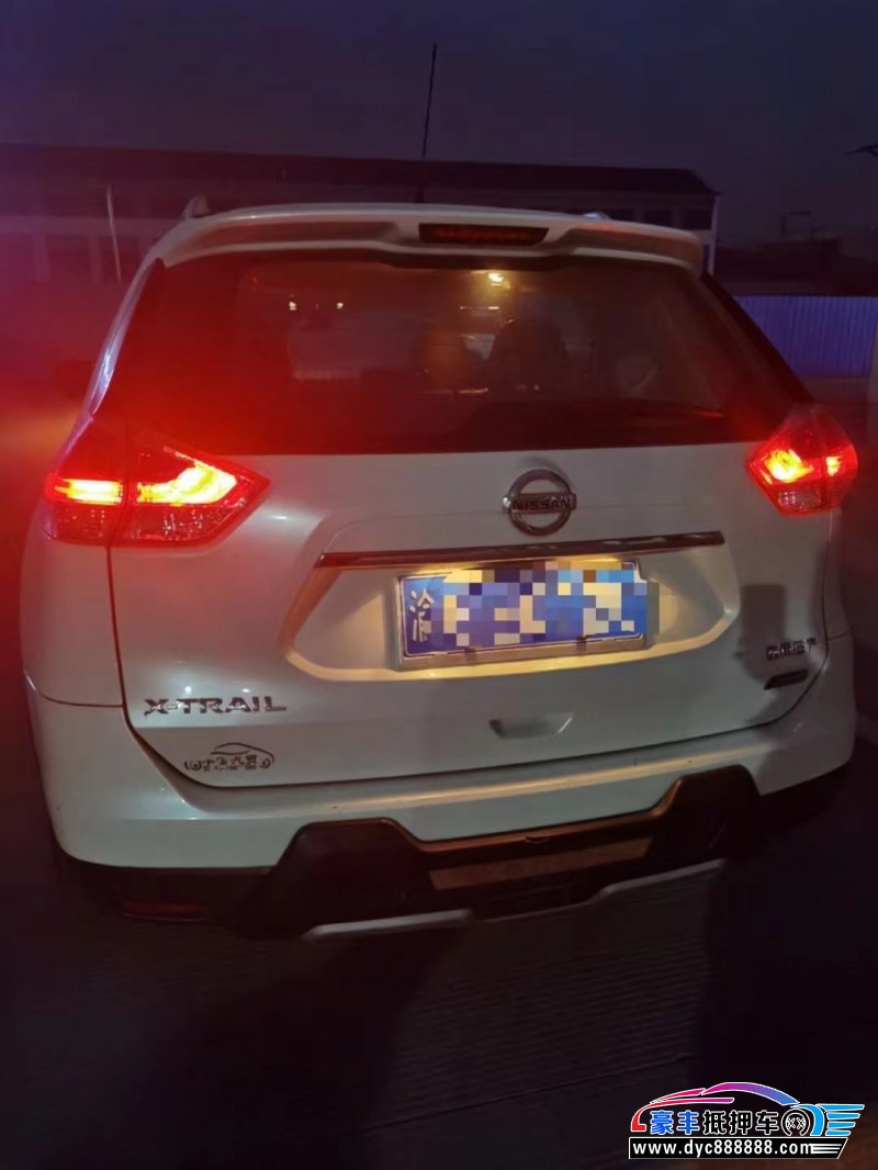 16年日产奇骏轿车抵押车出售