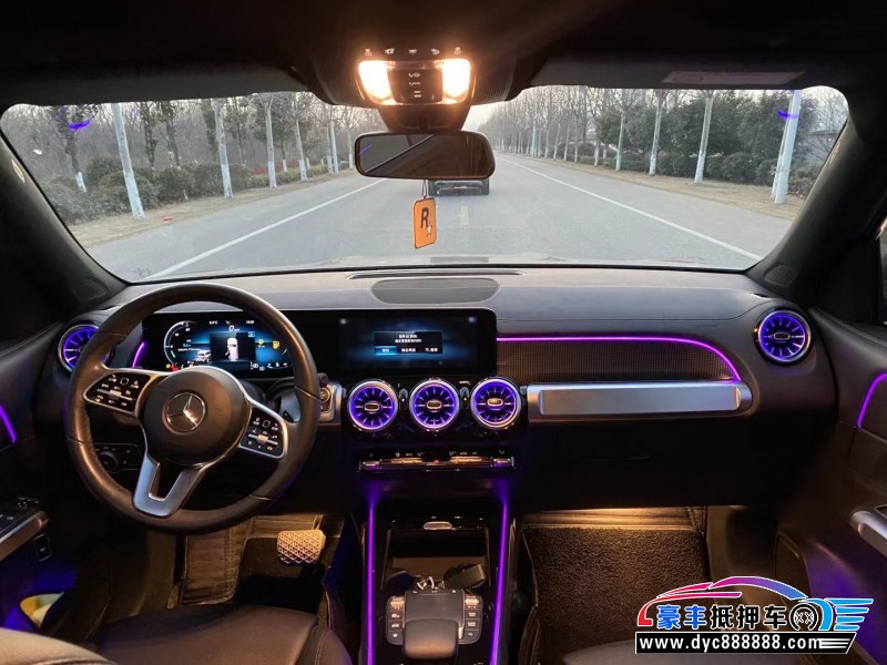 21年奔驰GLB轿车抵押车出售