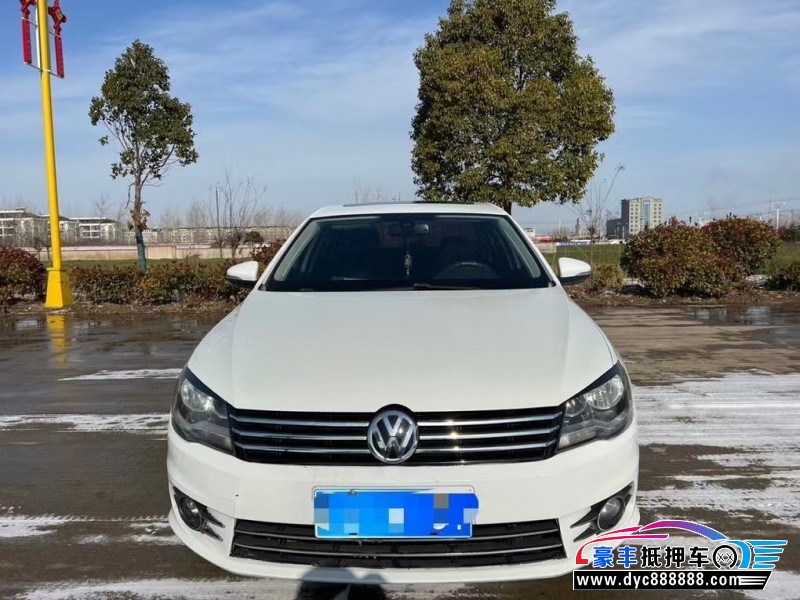 14年大众宝来轿车抵押车出售
