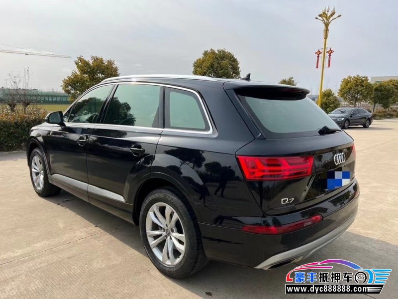 19年奥迪Q7轿车抵押车出售