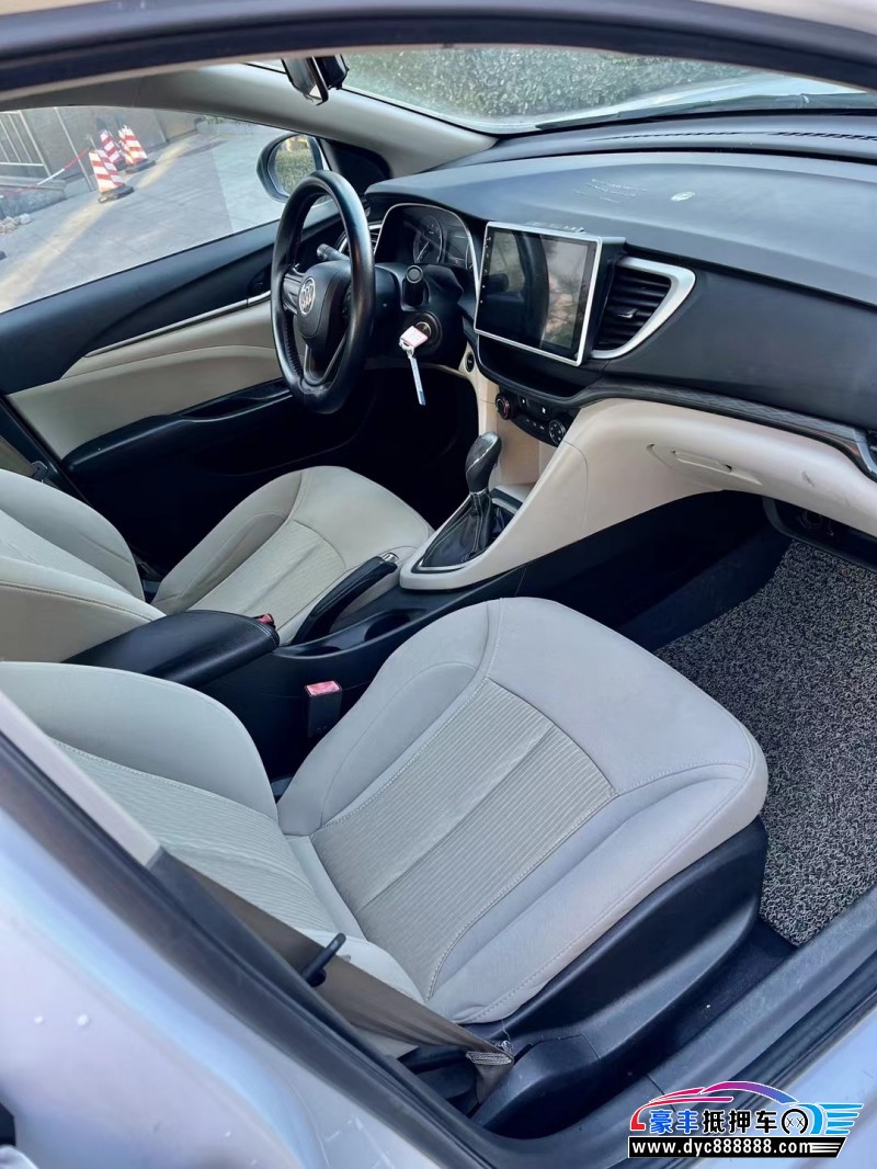 15年别克英朗轿车抵押车出售