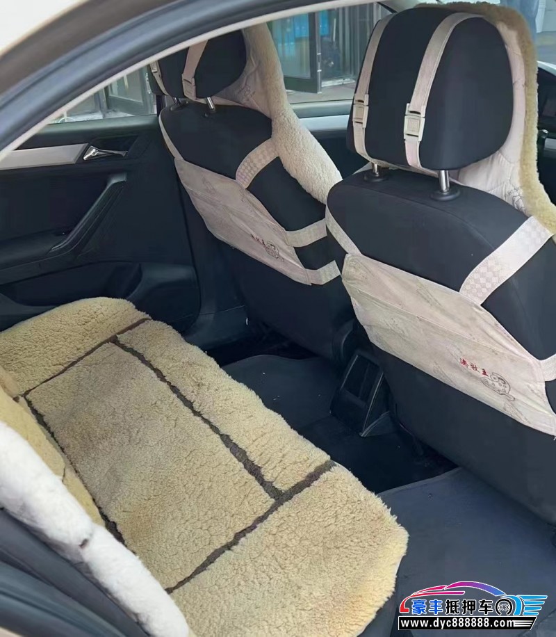 16年大众捷达轿车抵押车出售