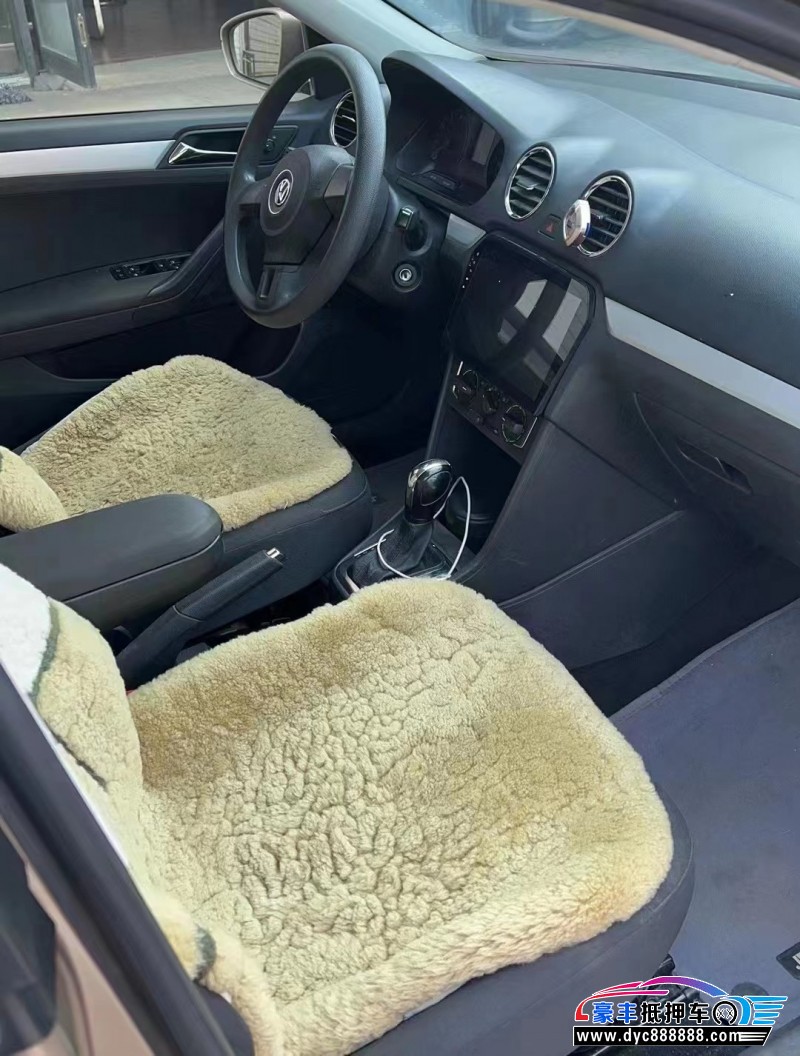 16年大众捷达轿车抵押车出售