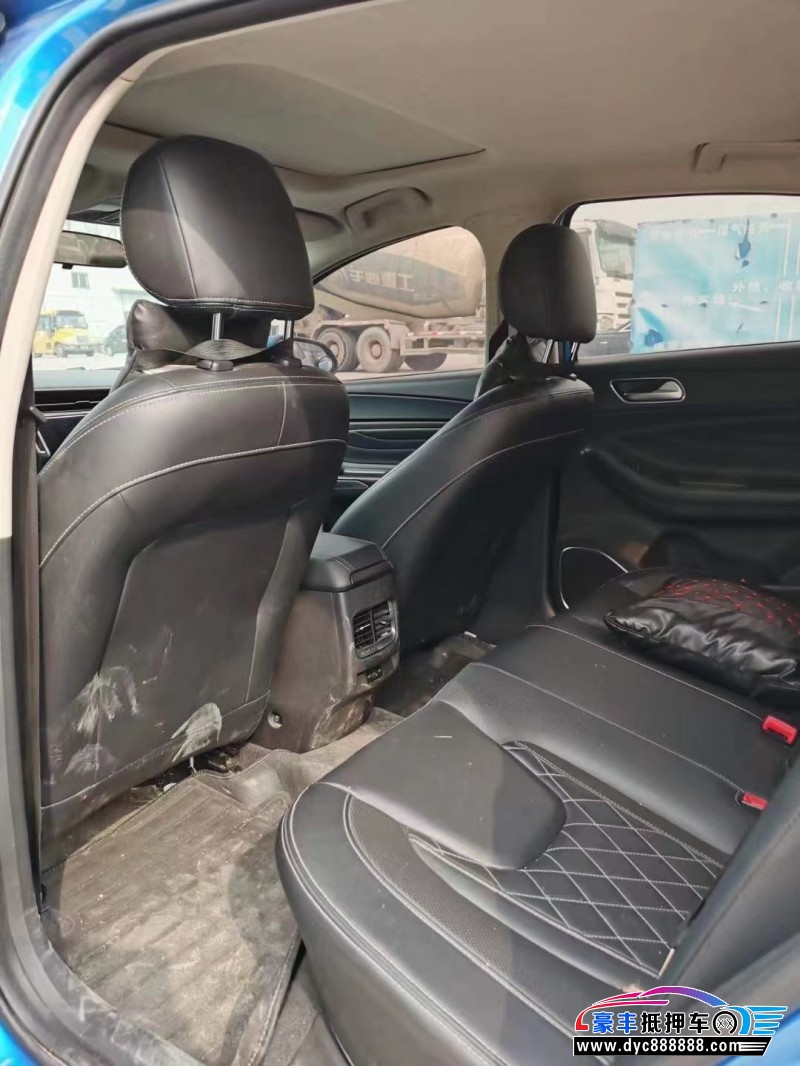 18年奇瑞艾瑞泽轿车抵押车出售