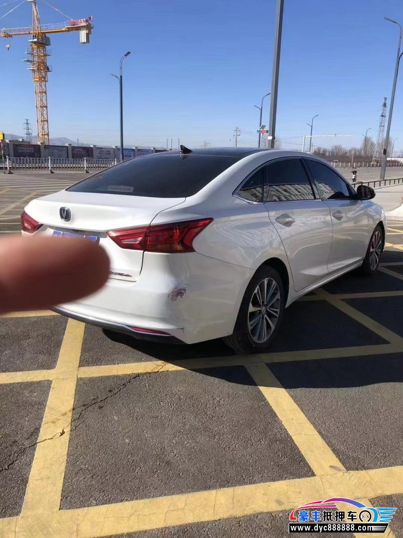 18年长安睿骋轿车抵押车出售