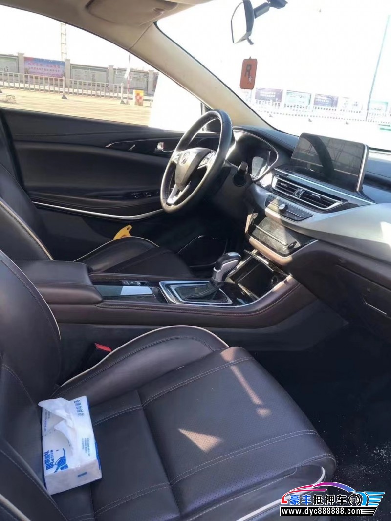 18年长安睿骋轿车抵押车出售