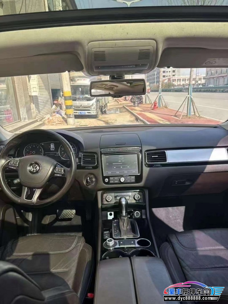 17年大众途锐SUV抵押车出售