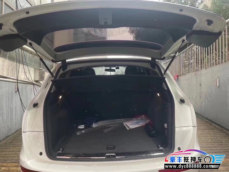 17年奥迪Q5SUV抵押车出售