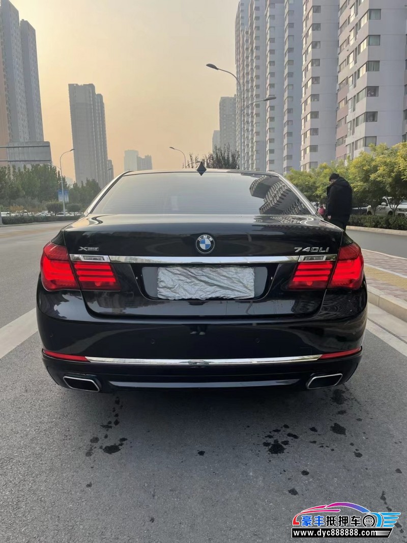 14年宝马7系轿车抵押车出售