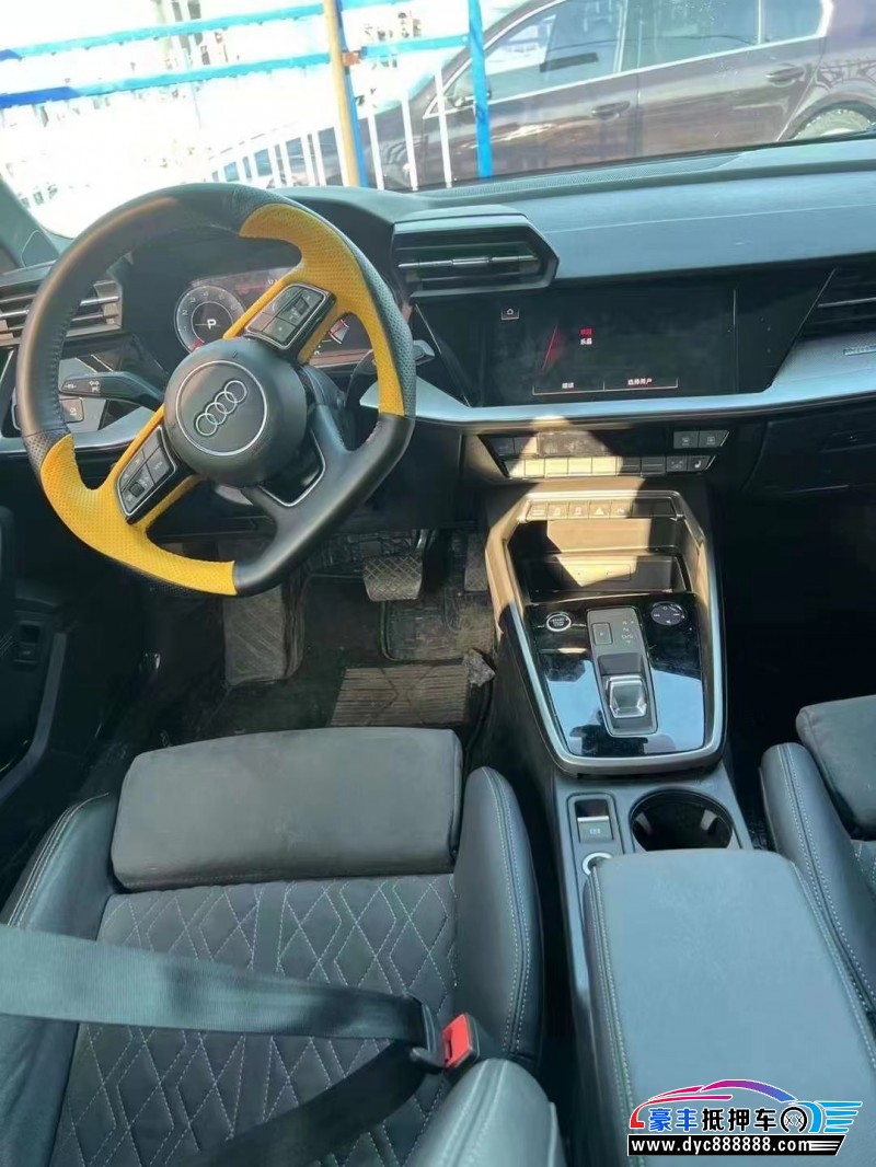 21年奥迪A3轿车抵押车出售