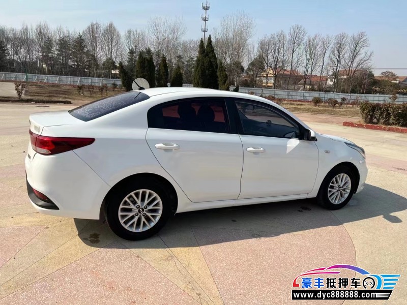 18年起亚K2轿车抵押车出售