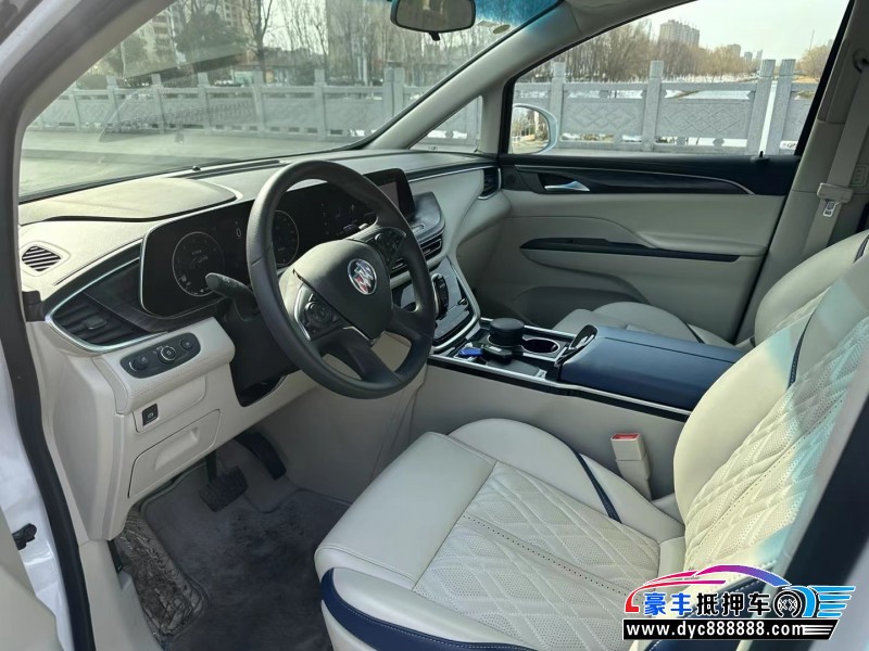 21年别克GL8SUV抵押车出售