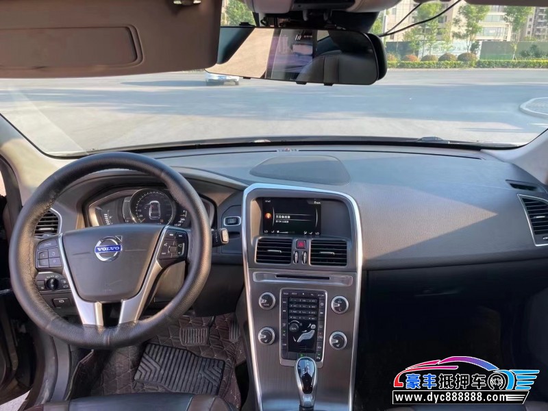 15年沃尔沃XC60轿车抵押车出售