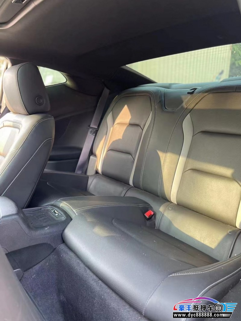 18年雪佛兰科迈罗轿车抵押车出售