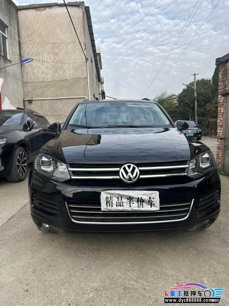 13年大众途锐轿车抵押车出售