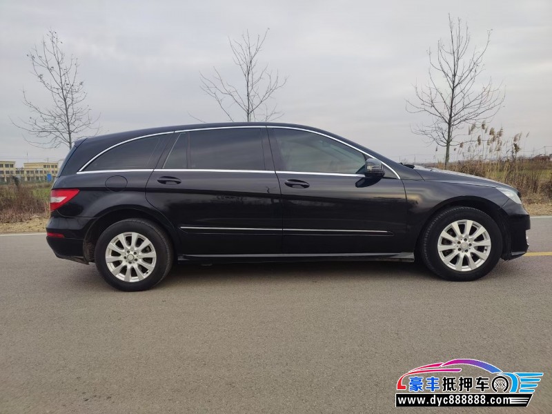 14年奔驰R轿车抵押车出售