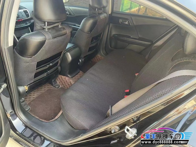 19年本田雅阁轿车抵押车出售