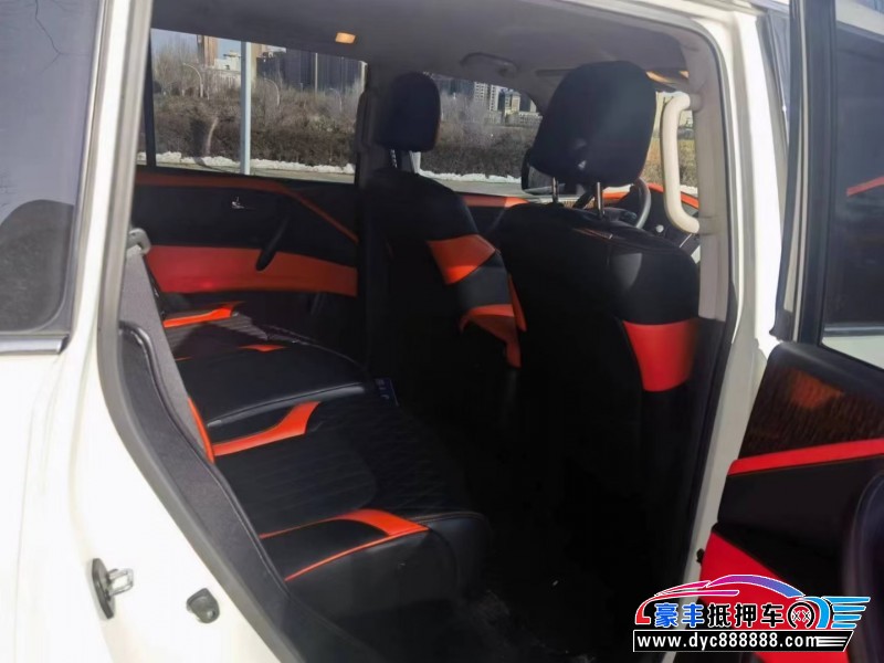 19年日产途乐SUV抵押车出售