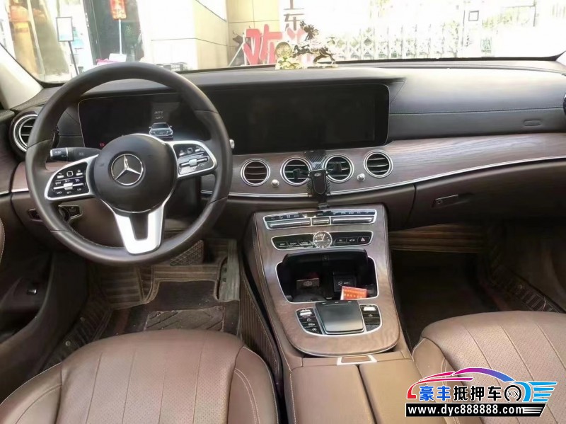 19年奔驰E轿车抵押车出售