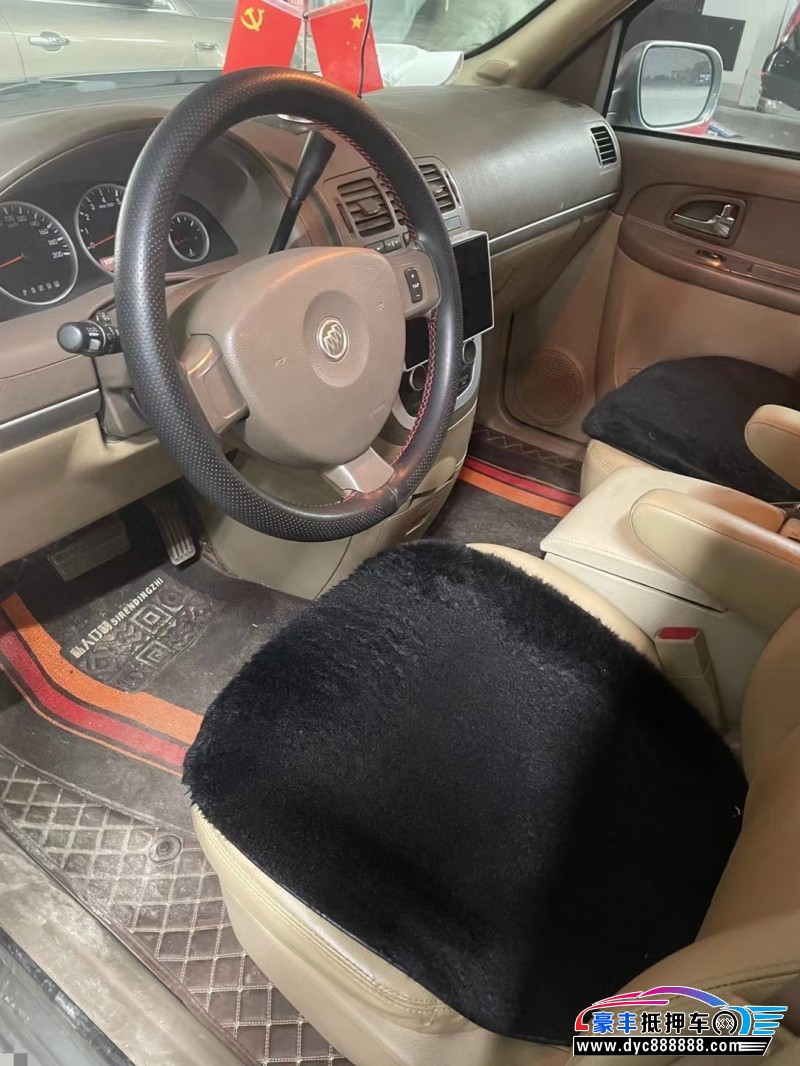 15年别克GL8MPV抵押车出售