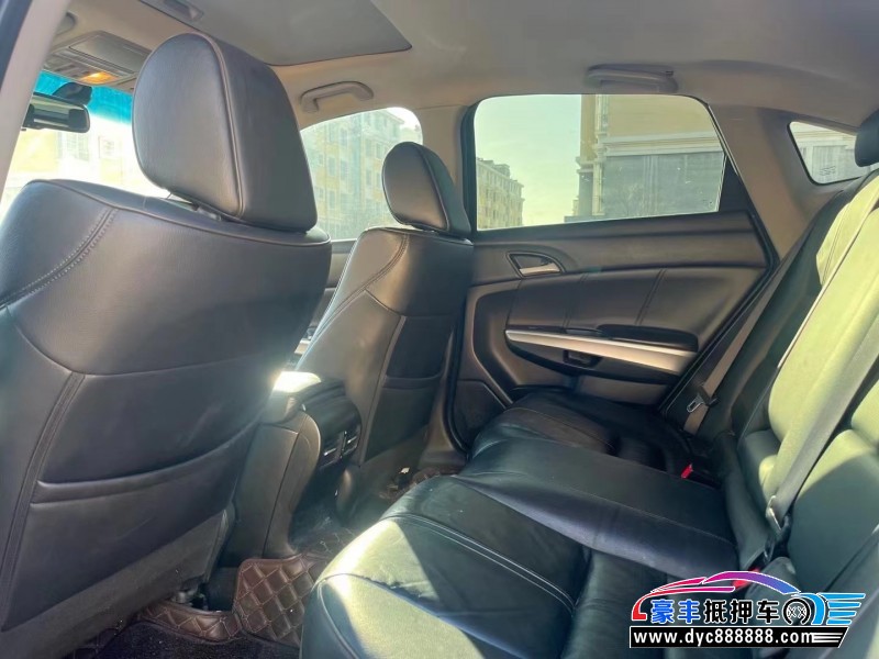 12年本田歌诗图轿车抵押车出售