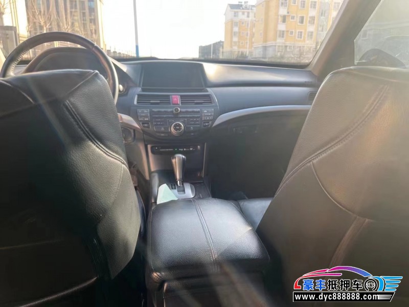 12年本田歌诗图轿车抵押车出售