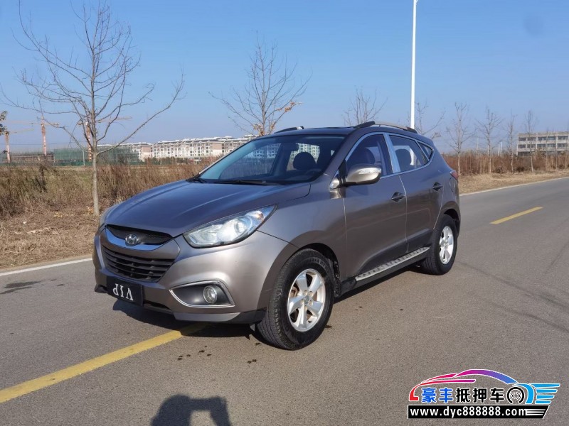 11年现代ix35轿车抵押车出售