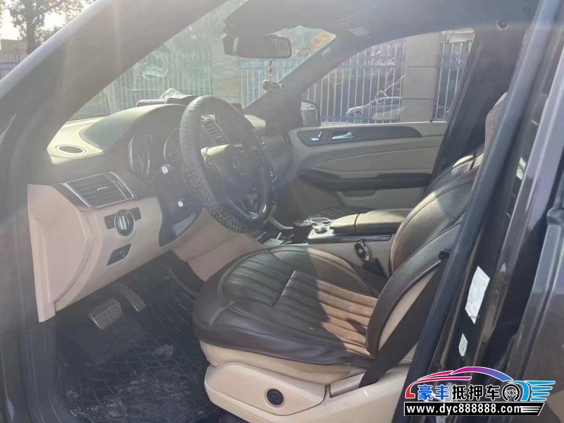 18年奔驰GLE轿车抵押车出售