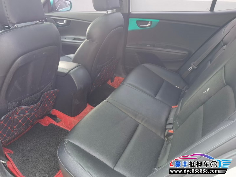 15年起亚K4轿车抵押车出售