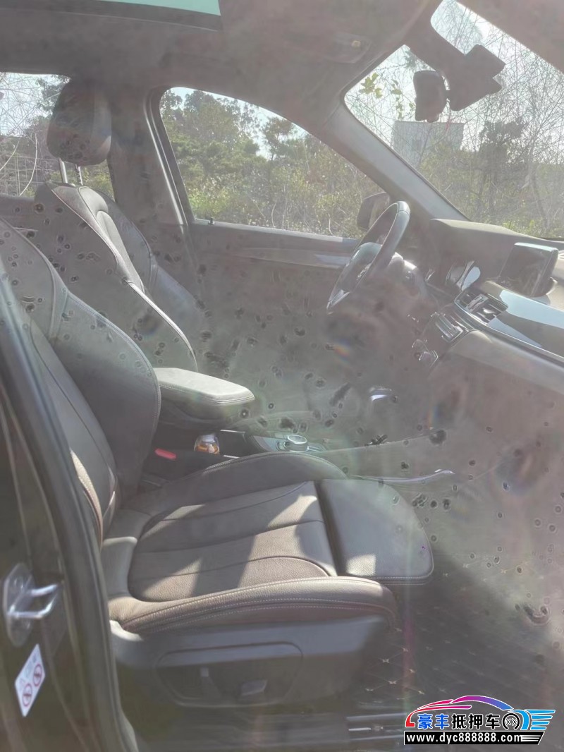 19年宝马X1轿车抵押车出售