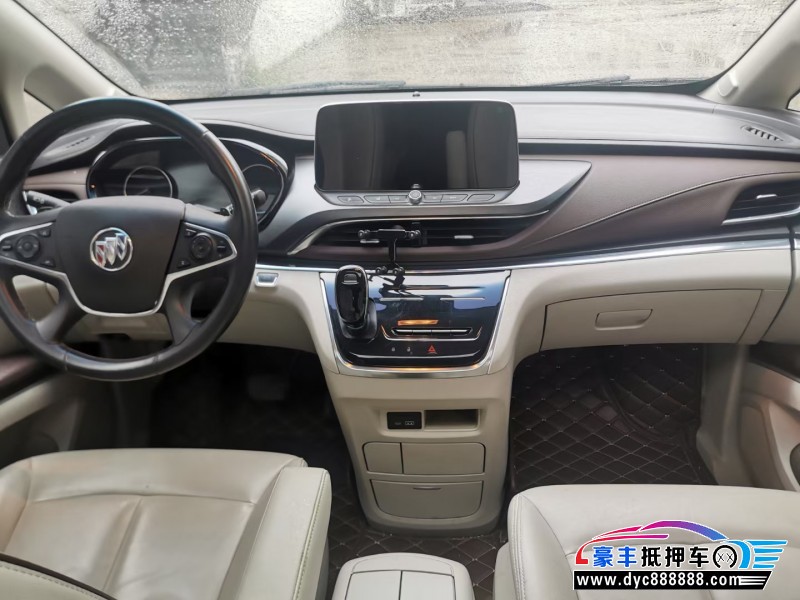 20年别克GL8轿车抵押车出售