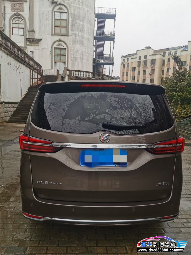 20年别克GL8轿车抵押车出售