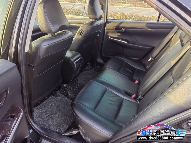 17年丰田凯美瑞轿车抵押车出售