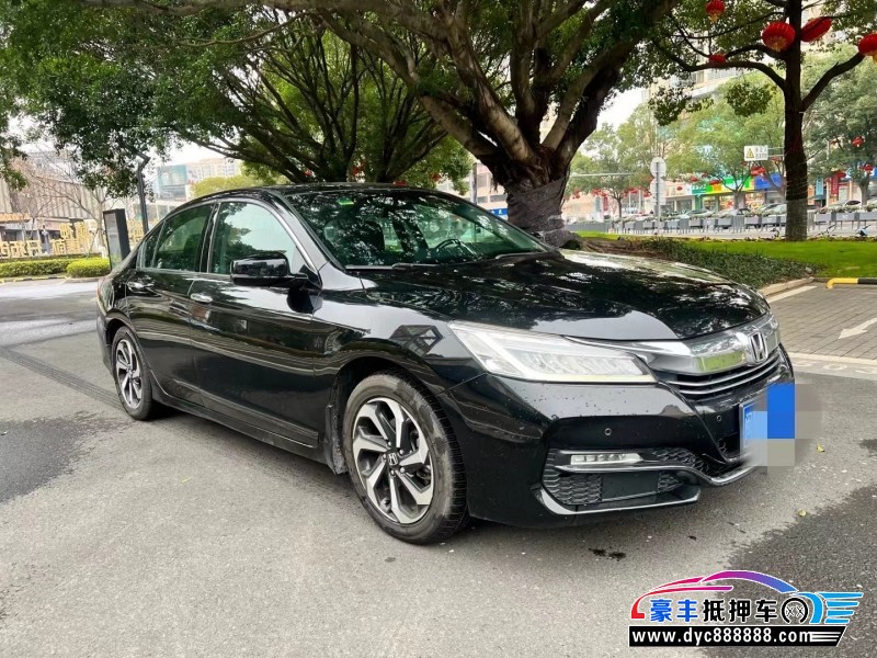 17年本田雅阁轿车抵押车出售