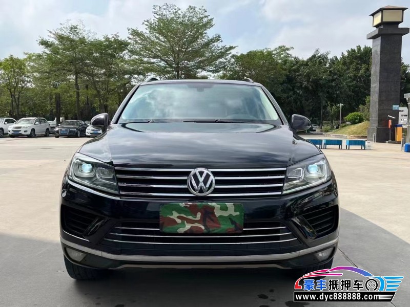 17年大众途锐轿车抵押车出售