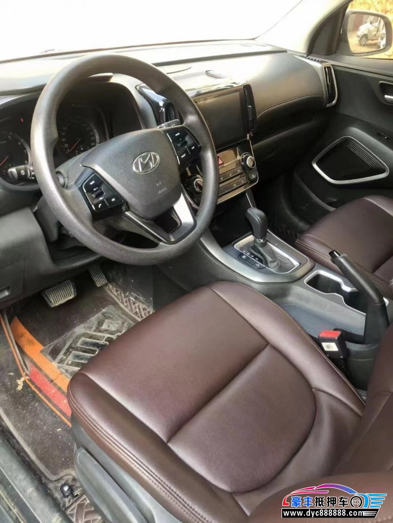 18年现代ix35轿车抵押车出售