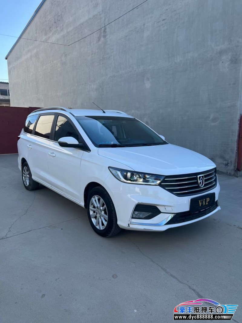 18年宝骏宝骏360轿车抵押车出售