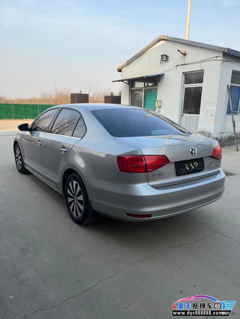 18年大众速腾轿车抵押车出售