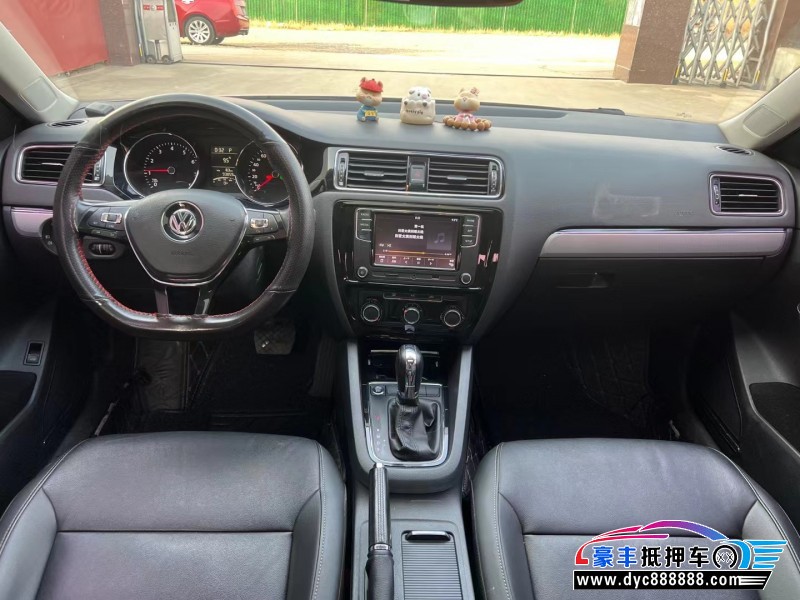 18年大众速腾轿车抵押车出售