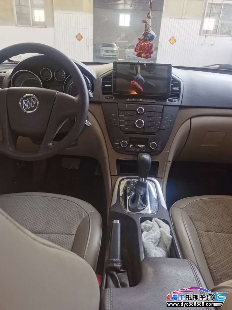 12年别克君威轿车抵押车出售