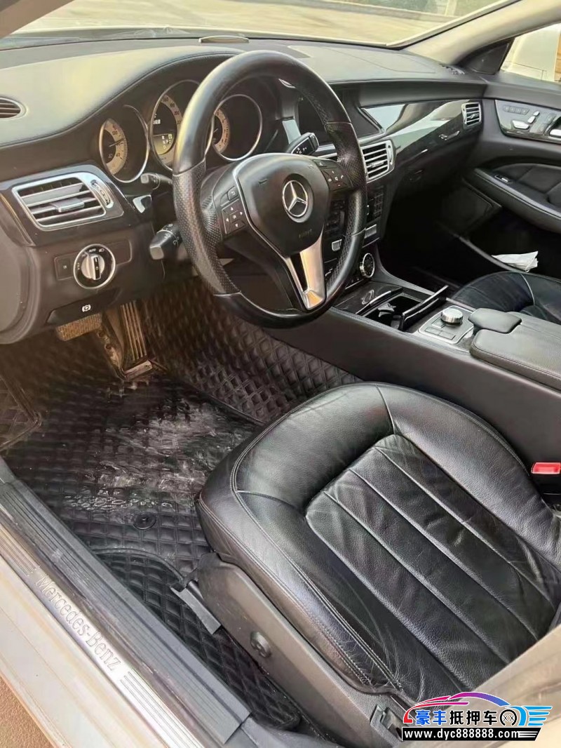 12年奔驰CL级轿车抵押车出售