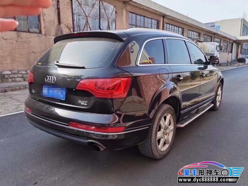 12年奥迪Q7轿车抵押车出售